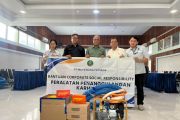 Mayawana serahkan sarana pemadaman karhutla kepada DLHK Kalbar