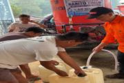 Sumur mengering, Pemkab Bartim salurkan air bersih ke warga Desa Saing