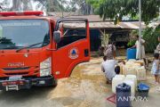 BPBD Dharmasraya distribusikan air bersih untuk daerah kekeringan