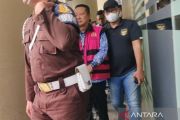 Diperiksa hampir 7 jam, Febrie Adriansyah ditanya soal Tan Kian