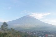 PGA: Status Gunung Kerinci level II aktivitas didominasi gempa permukaan
