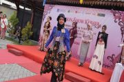 Pemkab Sleman menggelar peragaan busana kebaya lestarikan warisan budaya