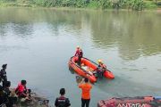 Tim SAR cari pelajar MTs tenggelam di Sungai Lematang Muara Enim