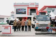 JAC usung kendaraan komersial EV dalam Mining Indonesia 2026 di JIExpo