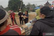 Pewarta Foto ANTARA edukasi gunakan peralatan penanganan karhutla