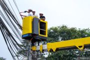 Pemkot Jaktim tertibkan kabel udara semrawut sepanjang 792 meter