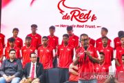 Pelatih targetkan prestasi dan pembinaan pemain muda De Red FC