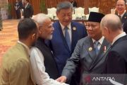 Presiden Prabowo berbincang hangat dengan Xi  Modi dan Putin saat KTT BRICS