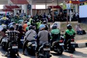 Ojol di Sulsel tak termasuk dalam aturan pengisian BBM ganjil genap