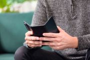 Samsung mungkin rilis Galaxy Z TriFold 2 lebih cepat susul iPhone Duo