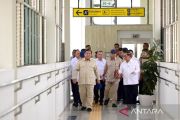Presiden tiba di Stasiun Kelapa Gading untuk resmikan rute LRT baru