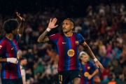 Raphinha hattrick saat Barcelona pesta gol di gawang Racing Santander