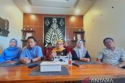 Direktur RSUD Ainun Habibie bantah isu hubungan khusus dengan staf