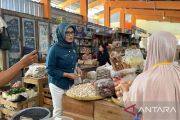 Pemkab Bantul hidupkan  pasar tradisional lewat "Gelora Sejam"