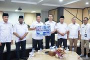 Pemkot Bukittinggi salurkan donasi dan bantuan keuangan khusus untuk NTT