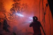 Personel gabungan dan helikopter water bombing perkuat penanganan karhutla HLG Londerang