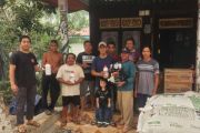 Anggota DPRD Murung Raya serahkan pupuk dan alsintan ke Desa Panuut