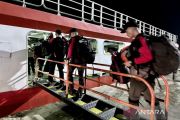 Basarnas turunkan 12 penyelam terbaik cari korban KM Virgo