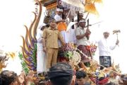Ngaben Massal cerminkan gotong royong dan persaudaraan