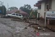 Banjir bandang di Sumbar, akses jalan Solok-Padang putus