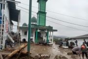 Korban banjir bandang Arosuka diungsikan ke rumah dinas Wabup Solok