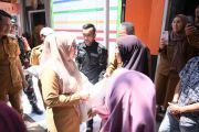 Bupati Gowa salurkan bantuan pangan di Kecamatan Parigi