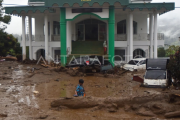 Banjir bandang di Solok