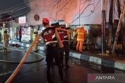 Sebanyak 150 orang terdampak dari kebakaran 18 rumah di Kebayoran Lama