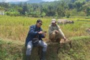 Menembus pegunungan Garut Selatan, Mantri BRI setia layani warga