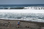 DLH Bantul uji sampel limbah yang dibuang di kawasan Pantai Cangkring