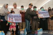 Gubernur salurkan bantuan pangan karhutla dan KHBS untuk warga Kapuas
