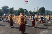 Ratusan penari caping Kalo khas Kudus pecahkan rekor dunia MURI
