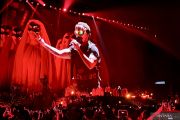 The Weeknd hadirkan kejutan di konser malam kedua Jakarta