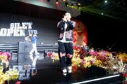 Silet Open Up tampil gunakan Batik Malinau di Kriyanusa 2026