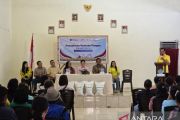 Christiany Paruntu awasi penyaluran bantuan pangan beras di Sulut