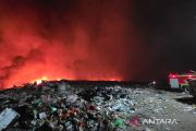Kebakaran melanda TPA Jatibarang Semarang