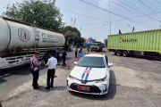 Dishub Cilegon kerahkan petugas atasi antrean truk di SPBU