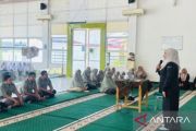 Tim PkM Unbrah gelar pelatihan P3K bagi pendidik SMA PMT Hamka Padang