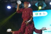 Penonton kagum melihat atraksi Tari Piriang Balenggek dari Sawahlunto