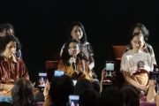 Arya Salokaberencana kenakan batik
