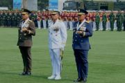 TNI pamerkan pakaian dinas upacara baru saat peringatan HUT Ke-81
