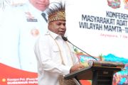 Gubernur Papua sebutkan masyarakat adat harus jadi subjek pembangunan