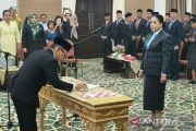 Lynda Kristiane dilantik menjadi Sekretaris Daerah Murung Raya