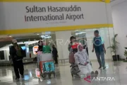 Puluhan jamaah umrah batal berangkat dampak gejolak Timur Tengah