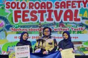 Mahasiswa UMS juara 1 lomba poster, ungkap kebiasaan pakai HP saat berkendara