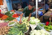 Pemkot Bandarlampung tata pedagang kaki lima di Jalan Imam Bonjol dan Pisang