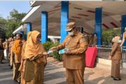 Bupati Maros bagikan ribuan masker ke masyarakat