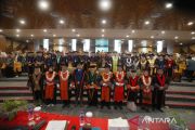 UNJA kukuhkan tiga guru besar, perkuat inovasi pendidikan, hHukum dan farmasi