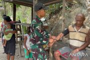 Satgas Yonif TP 810 gelar cek kesehatan gratis di Doyo Lama Jayapura