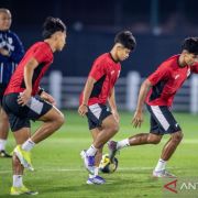 Onamning uyi xxx rasm